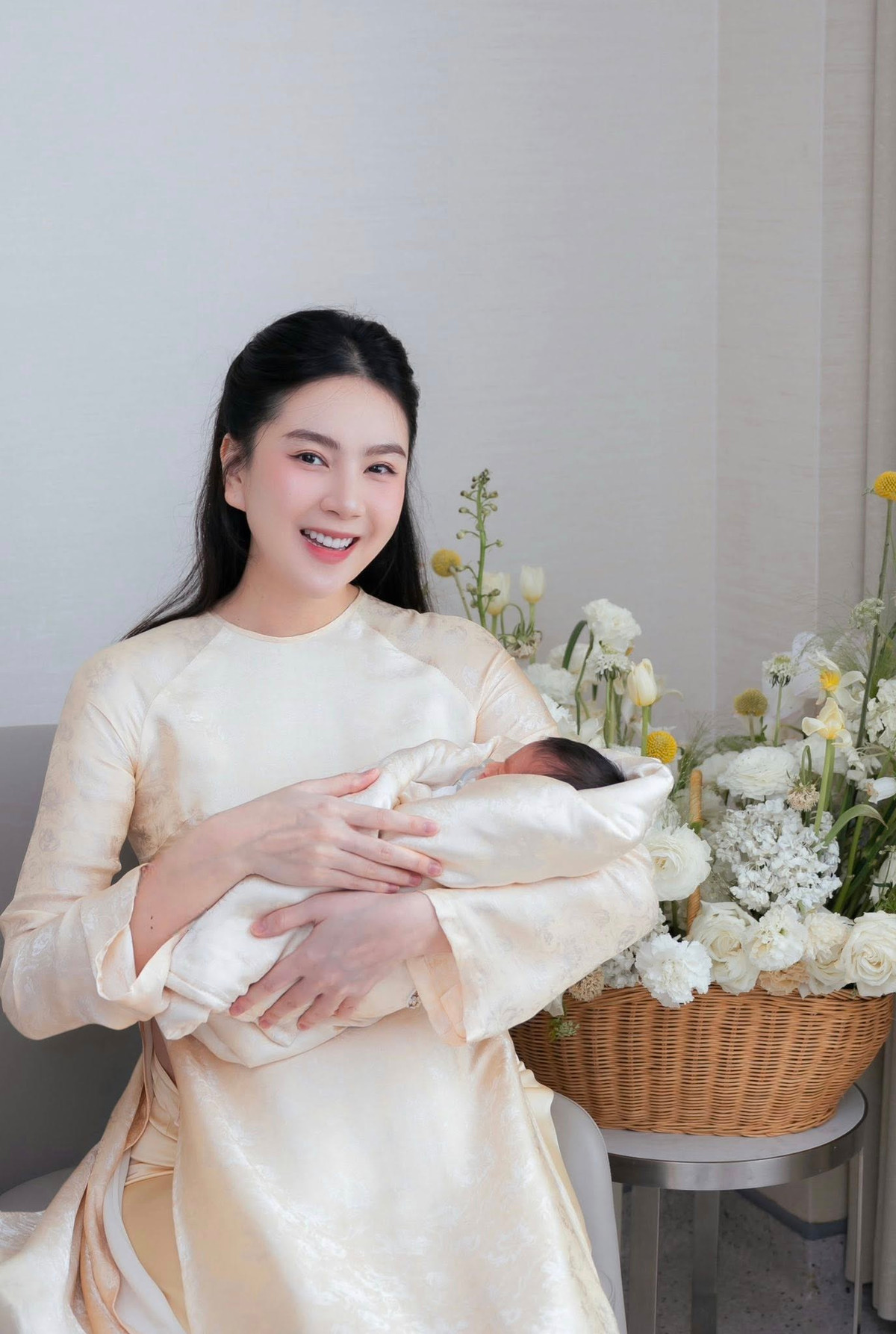 MC Mai Ngọc sinh con trai đầu lòng. Ảnh: FB Mai Ngọc