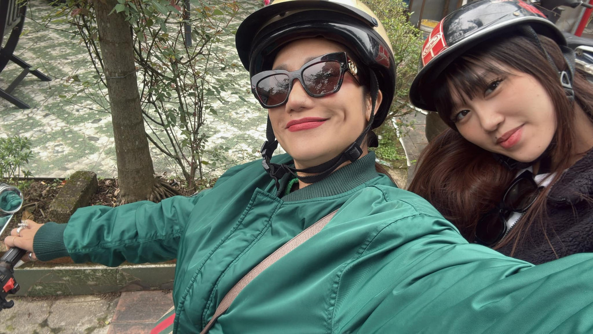 MC Cát Tường tạo dáng nhí nhảnh. Ảnh: FB Nguyễn Trí Cát Tường