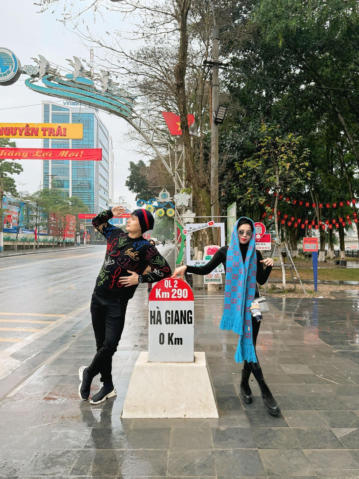 Lệ Quyên và bạn trai trong chuyến đi Hà Giang đầu năm. Ảnh: FB Lệ Quyên