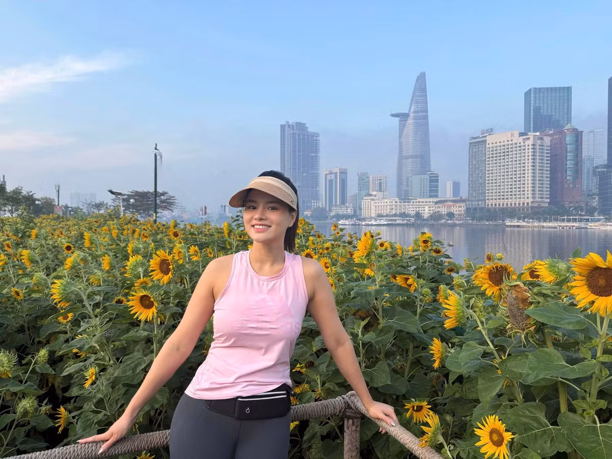 Vũ Thu Phương nói sau khi giải quyết vấn đề hôn nhân, cô thả lỏng đầu óc và bắt tay sắp xếp lại cuộc sống. Ảnh: FB Vũ Thu Phương