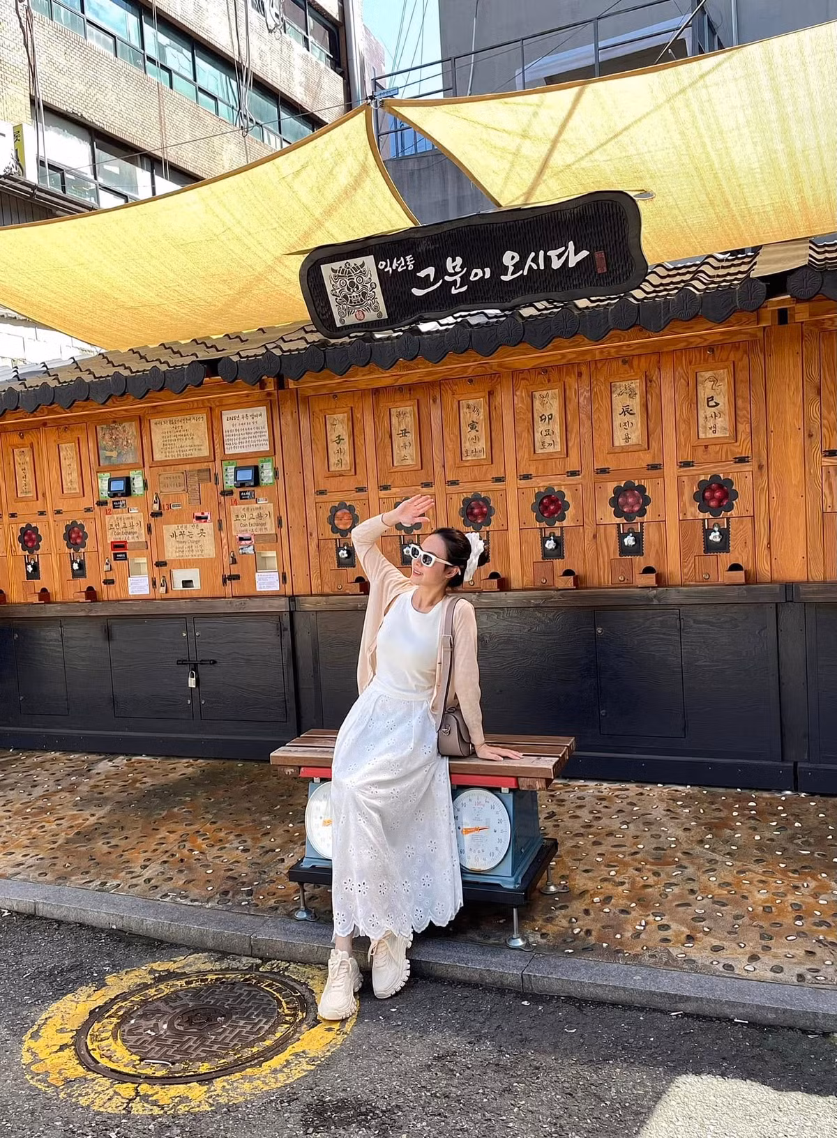 Midu không bị giới hạn trong một phong cách nhất định. Cô nàng tự tin thử nghiệm nhiều phong cách khác nhau. Ảnh: FB Đặng Thị Mỹ Dung