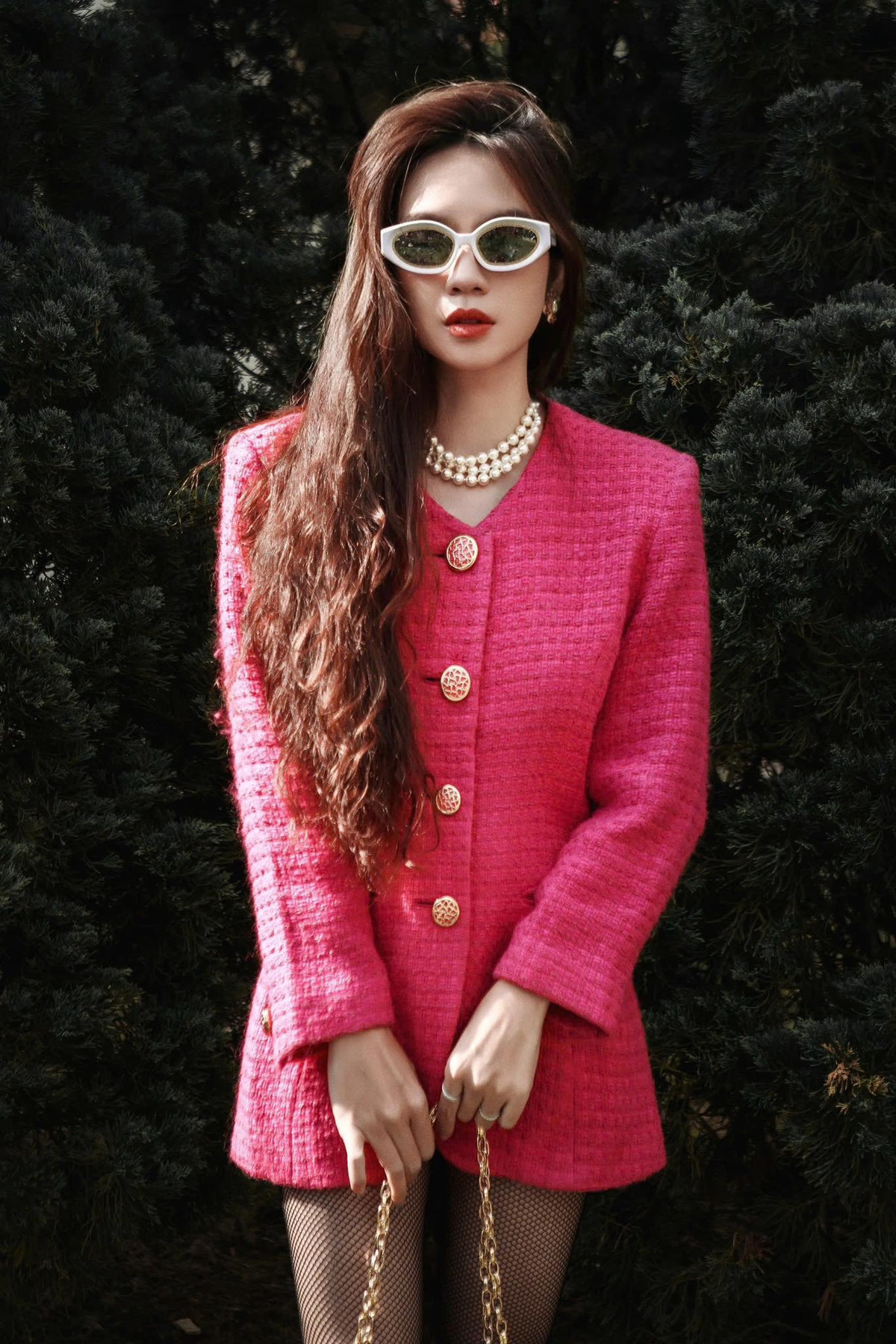 Minh Hà lên đồ như quý cô, sắc vóc xinh đẹp, sang trọng ai cũng trầm trồ. Ảnh: FB Minh Hà