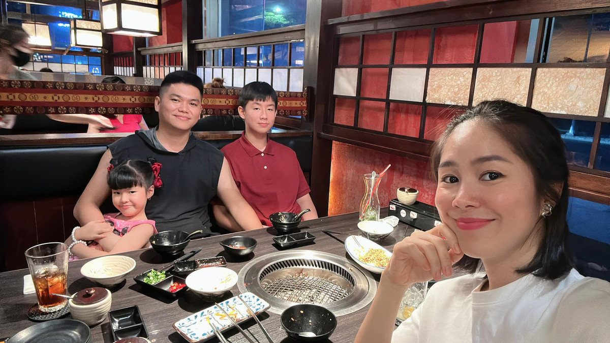 Diễn viên Lê Phương dành thời gian cuối tuần cho gia đình nhỏ. Ảnh: FB Lê Phương