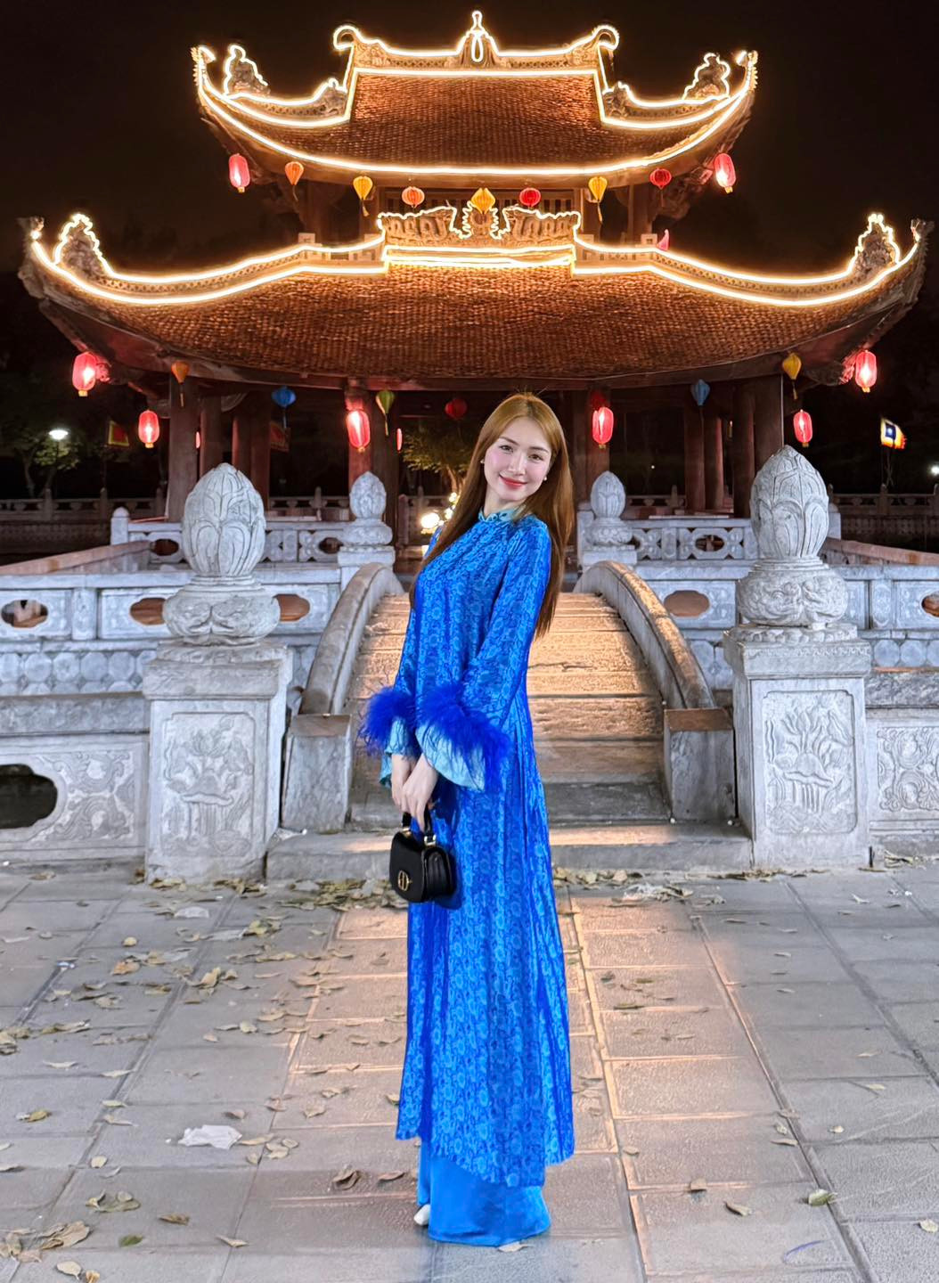 Không chỉ vững vàng trong cuộc sống riêng, Hòa Minzy còn gặt hái nhiều thành công trong sự nghiệp. Ảnh: FB Hoà Minzy