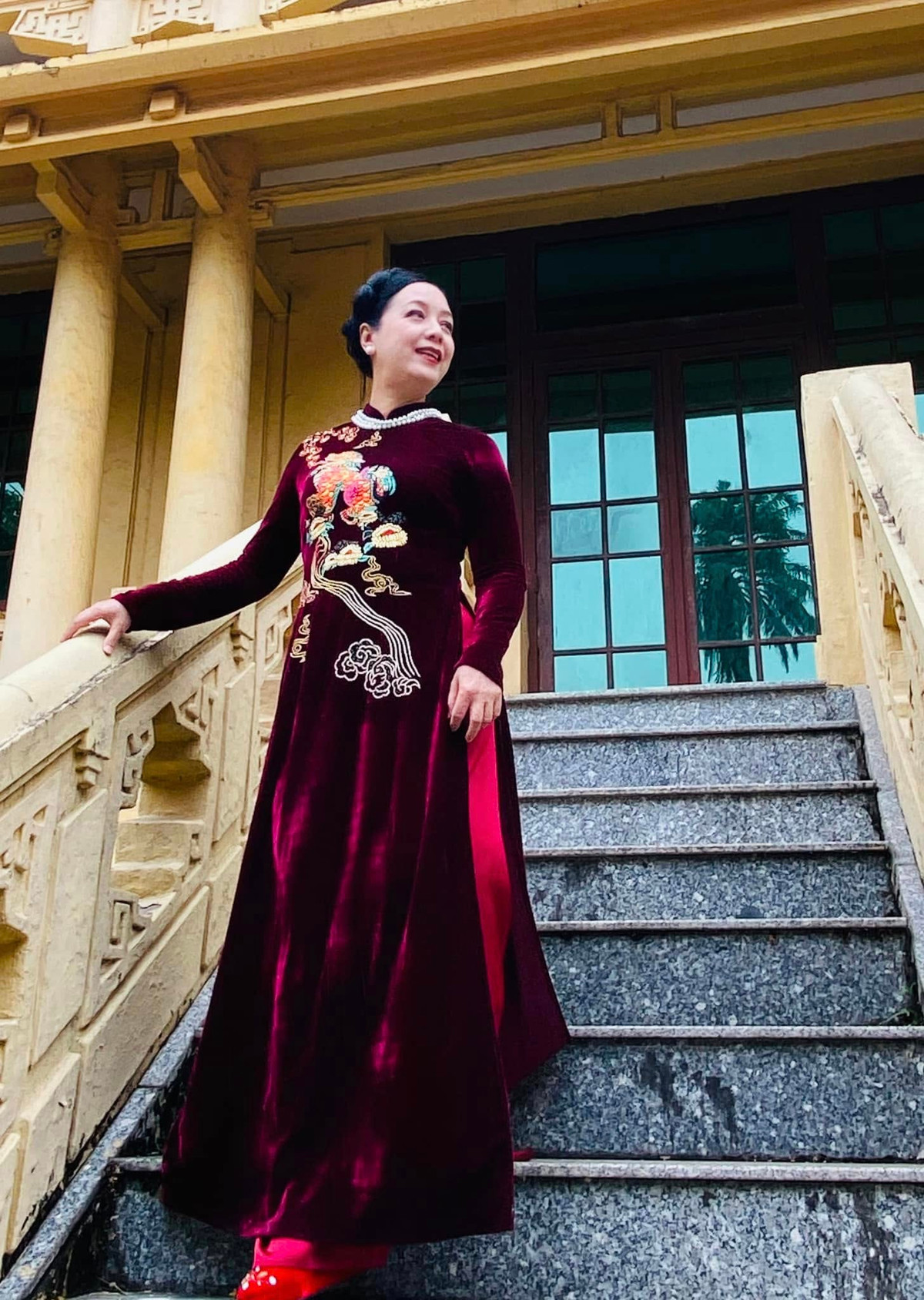 NSƯT Chiều Xuân chúc mọi người năm mới nhiều niềm vui, hạnh phúc và thăng hoa. Ảnh: FB Nguyễn Thị Chiều Xuân