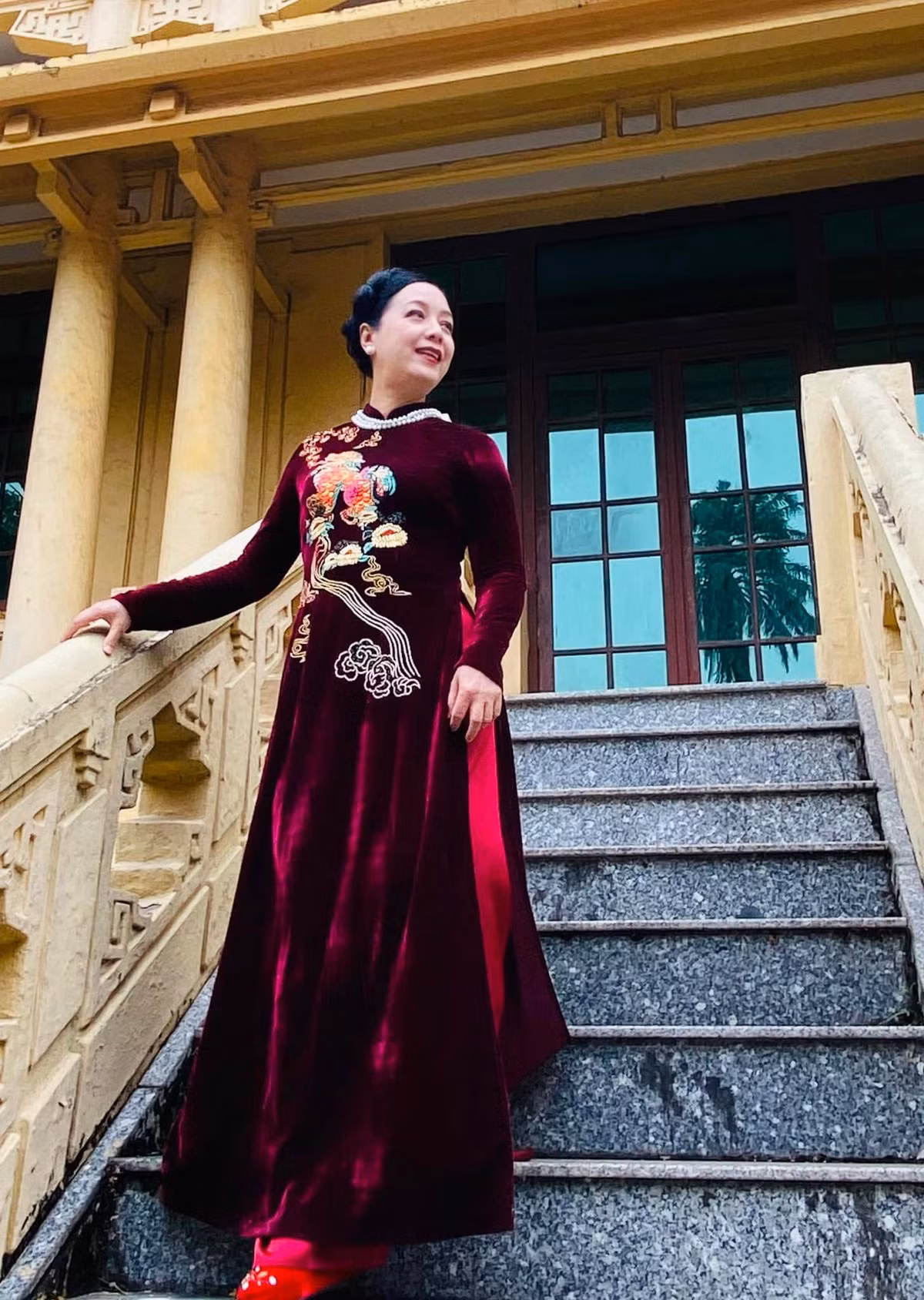 NSƯT Chiều Xuân chúc mọi người năm mới nhiều niềm vui, hạnh phúc và thăng hoa. Ảnh: FB Nguyễn Thị Chiều Xuân