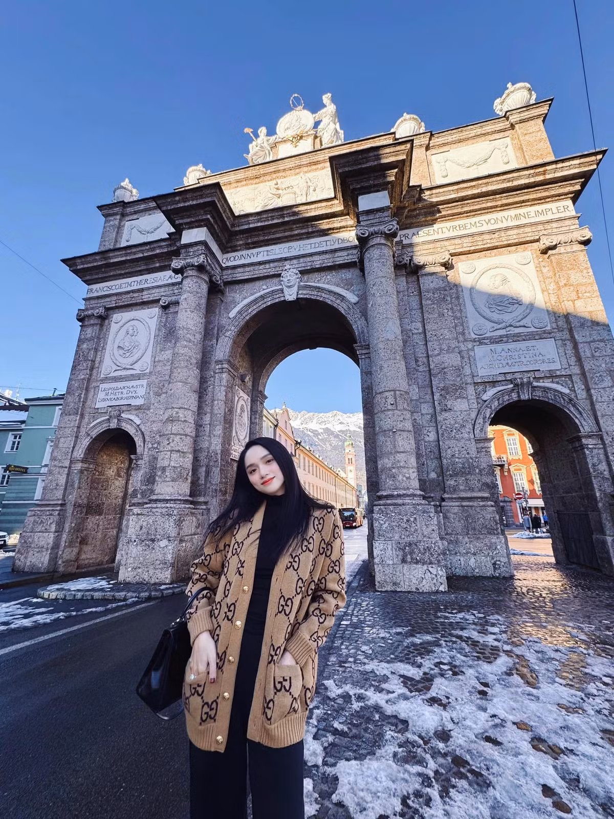 Hoa hậu Hương Giang đón năm mới ở nước Áo. Ảnh: FB Nguyễn Hương Giang