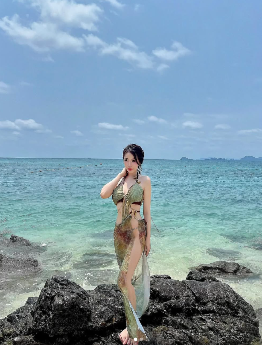 Pimlita Thanachaipraweenukul không còn là cái tên xa lạ đối với những người hâm mộ nhan sắc và thời trang ở Thái Lan.