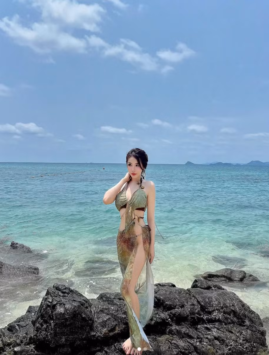 Pimlita Thanachaipraweenukul không còn là cái tên xa lạ đối với những người hâm mộ nhan sắc và thời trang ở Thái Lan.