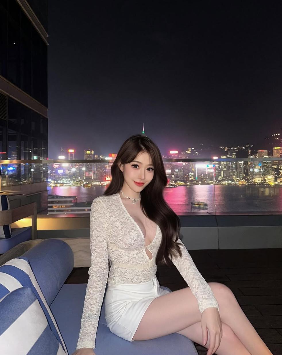 Những hình ảnh gợi cảm của Pimlita luôn nhận được nhiều lời khen ngợi từ người hâm mộ.