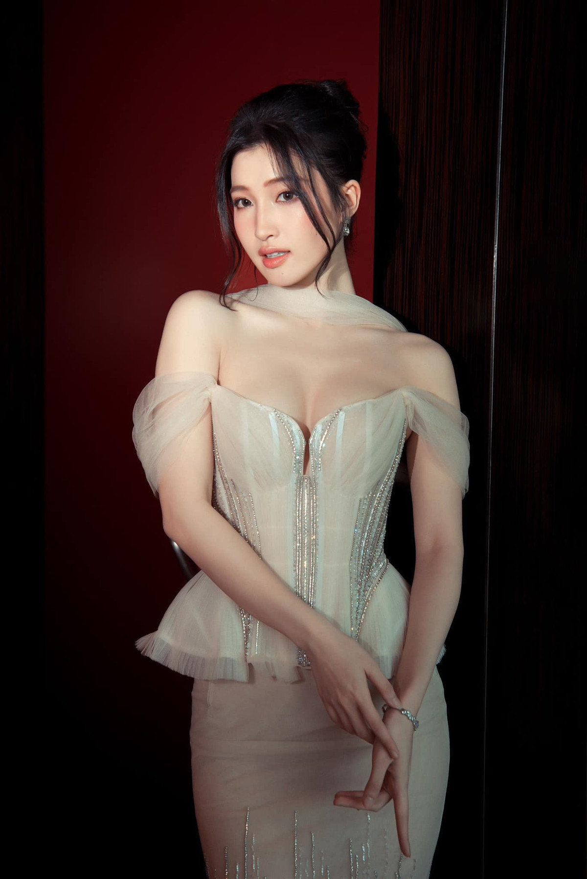 Phương Nhi là một trong những nàng hậu sở hữu nét đẹp tự nhiên. Ảnh: FB Nguyễn Phương Nhi