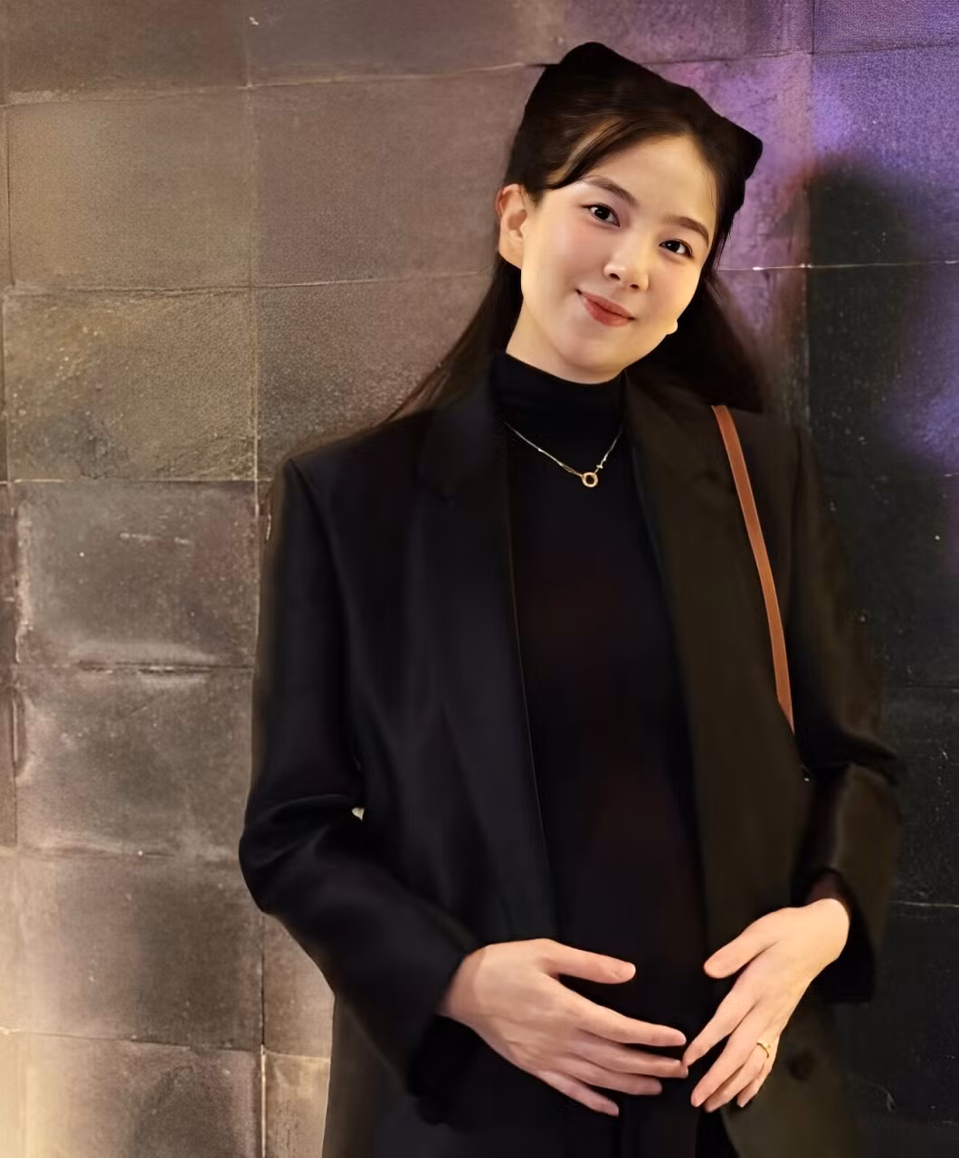 Cô luôn giữ thái độ tích cực, vui vẻ để tạo ra một môi trường tốt nhất cho sự phát triển của con. Ảnh: FB Mai Ngọc