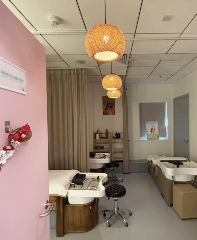 Nữ MC chi tiền thuê căn phòng rộng rãi, sang trọng như du lịch nghỉ dưỡng. Ảnh: FB Mai Ngọc