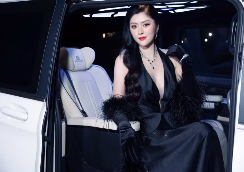 Ngay khi trở lại đường đua sắc đẹp Hoa hậu Hoàn vũ Việt Nam 2025, Huỳnh Tiên được người hâm mộ nhan sắc gọi ưu ái là thí sinh giàu nhất cuộc thi nhan sắc này. Ảnh: FB Pham Huynh Tien