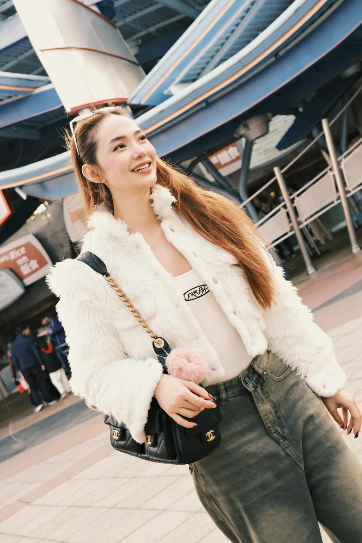 Trong ngày đầu năm mới, ca sĩ Minh Hằng du lịch đến Hong Kong. Ảnh: FB Minh Hằng