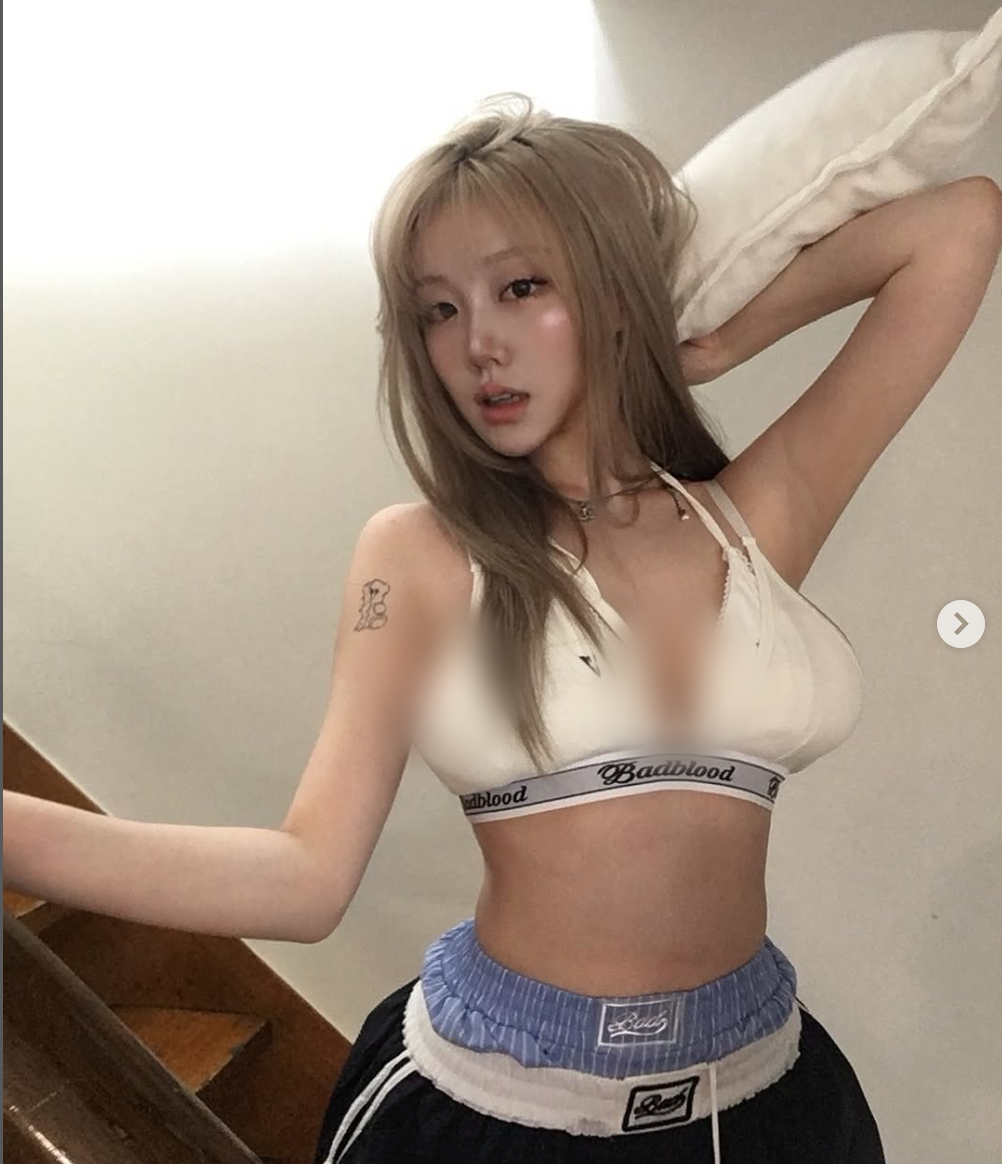  Người đẹp Hàn Quốc sở hữu một vẻ đẹp độc đáo, kết hợp giữa sự ngây thơ trong sáng của một thiếu nữ tuổi teen và sự quyến rũ chết người của một người phụ nữ trưởng thành.