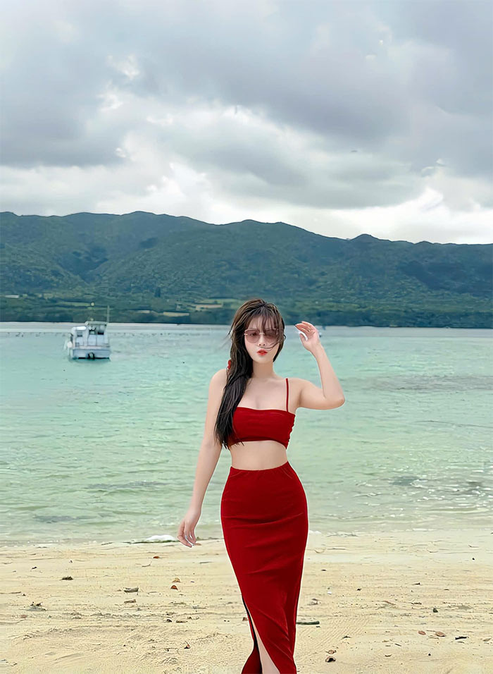 Sở hữu body đẹp cùng chiều cao lý tưởng nên Thanh Hương rất tự tin khi diện trang phục sexy. (Ảnh: FB Nguyễn Thanh Hương)