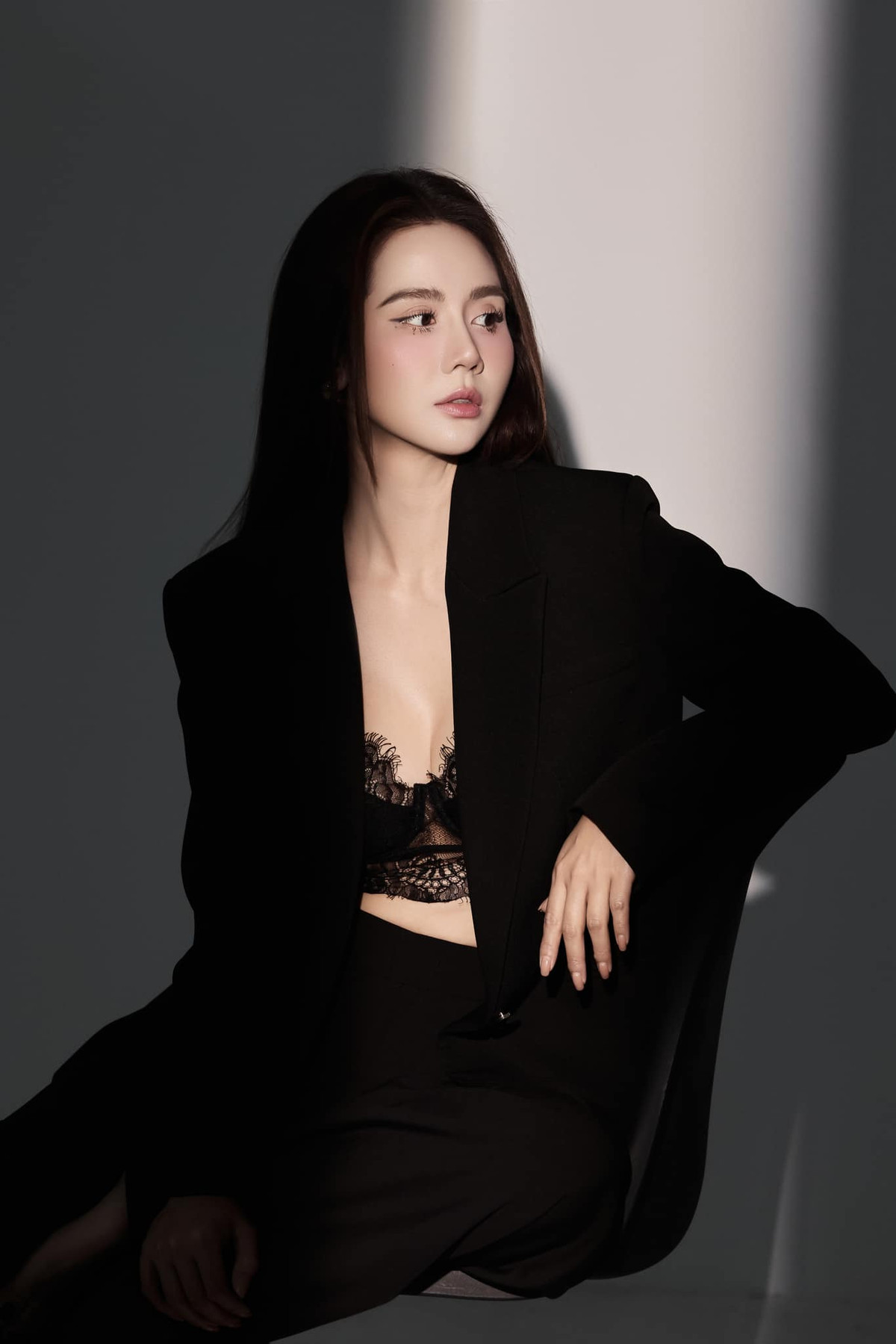 Có được số đo 3 vòng hiện tại là 81-59-89 cm, Huyền Lizzie chăm chỉ tập luyện kèm áp dụng chế độ ăn uống. Ảnh: FB Phan Minh Huyền