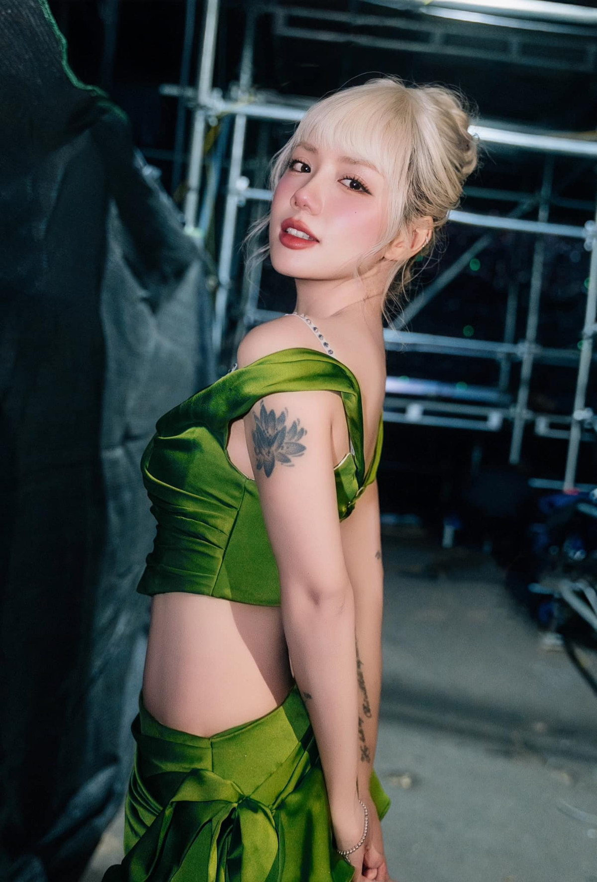 Phương Ly là một trong những ca sĩ được đánh giá cao cả về giọng hát lẫn ngoại hình và phong cách thời trang nổi bật. Ảnh: FB Phương Ly