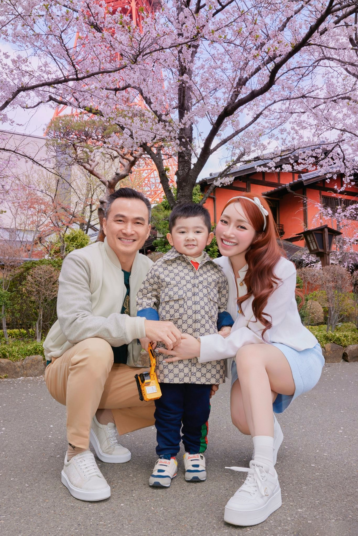 Bên cạnh những khoảnh khắc đẹp của cả gia đình, nhiều người còn trầm trồ với độ chịu chơi của vợ Chi Bảo - Lý Thuỳ Chang. Ảnh: FB Chi Bảo