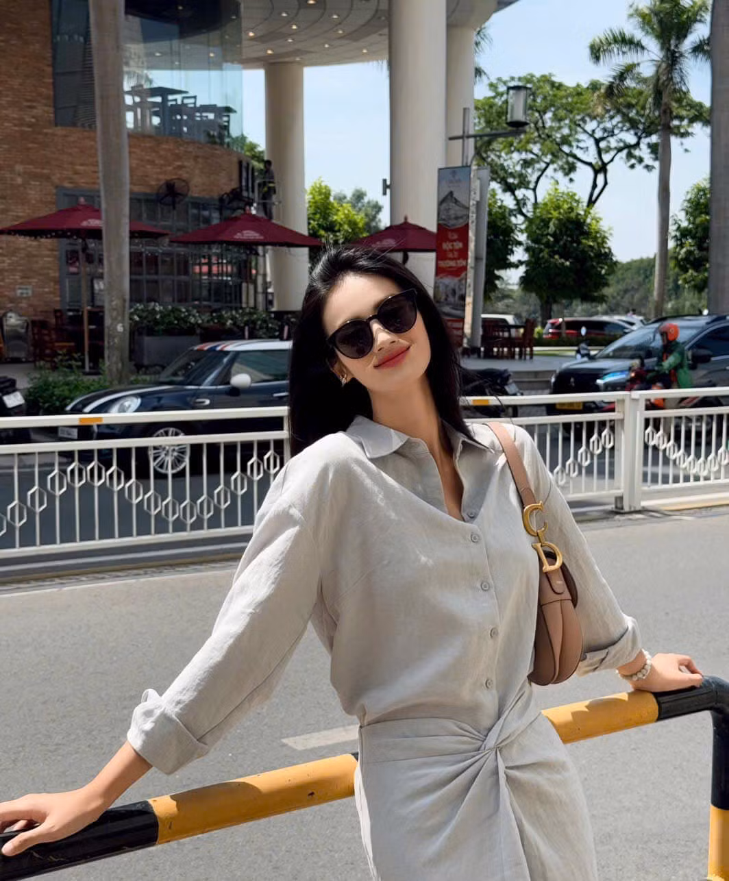  Tin tức sao Việt 17/3: Hoa hậu Ý Nhi đăng ảnh xinh tươi. Ảnh: FB Huỳnh Trần Ý Nhi