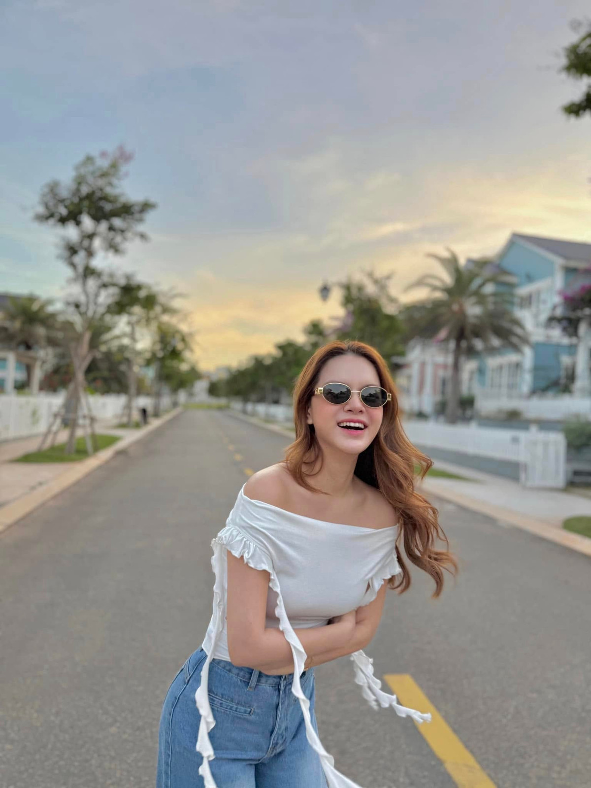 Ca sĩ Phạm Quỳnh Anh tươi tắn trong chuyến du lịch Phan Thiết. Ảnh: FB Phạm Quỳnh Anh