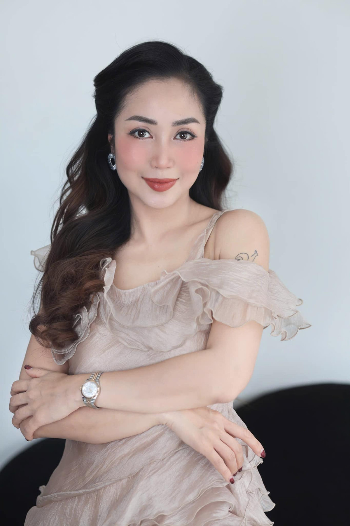 Cô có thân hình cân đối, săn chắc nhờ tập luyện yoga thường xuyên. Ảnh: FB Ốc Thanh Vân