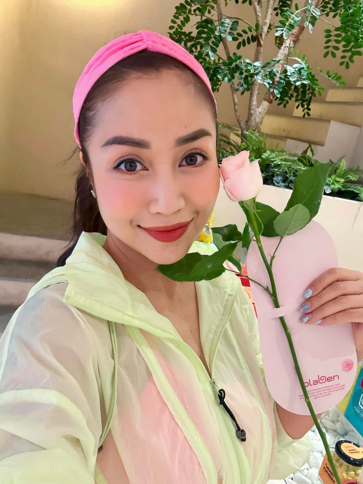  Ốc Thanh Vân là một trong những nữ nghệ sĩ đa tài của showbiz Việt. Cô quen thuộc với sân khấu và khán giả truyền hình trong vai trò diễn viên kiêm MC. Ảnh: FB Ốc Thanh Vân