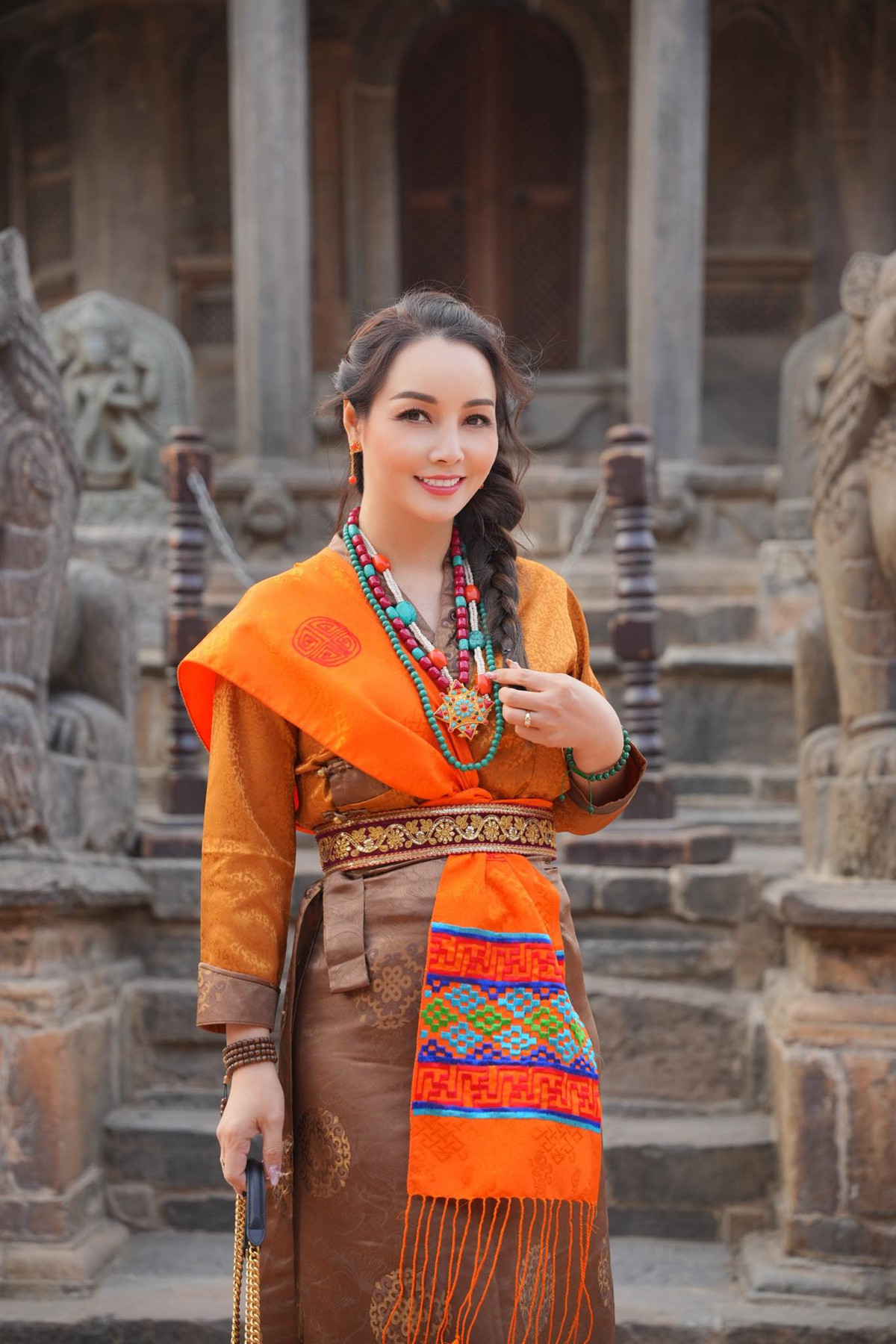 Mai Thu Huyền khám phá Thành phố hoàng gia Patan Dubar tại thủ đô Kathmandu của Nepal. Ảnh: FB Mai Thu Huyen