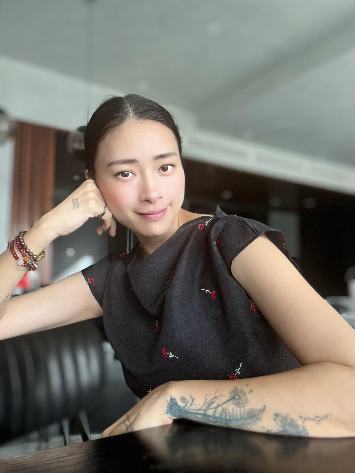 Diễn viên Ngô Thanh Vân chụp selfie sau thời gian dài không đăng ảnh. Ảnh: FB Ngo Thanh Van