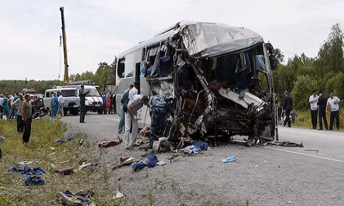 Tai nan giao thong nghiem trong o Nga, 33 nguoi thuong vong