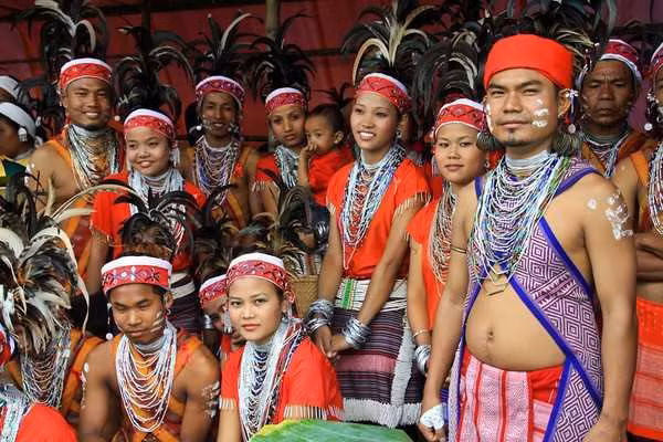 Bộ lạc Garo sinh sống ở vùng đông bắc Ấn Độ công nhận người vợ là trụ cột của gia đình. Mọi tài sản trong gia đình đều nằm trong tay người phụ nữ. Ảnh: Wonders List.