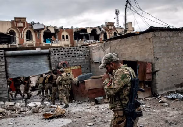 Ngoài ra, lực lượng Iraq cũng đã giải phóng nhà máy xi măng Badush, khu al-Orouba cùng nhiều địa điểm khác trong thành phố…(Nguồn ảnh: Fars News Agency)