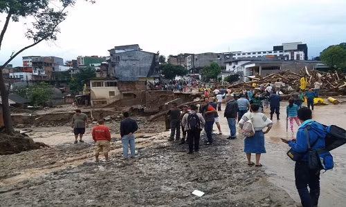 Lo dat kinh hoang o Colombia, gan 600 nguoi thuong vong