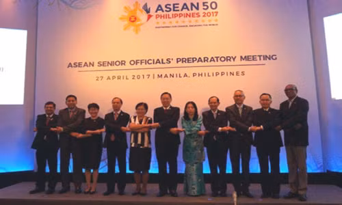 Cuoc hop tru bi cho Hoi nghi Cap cao ASEAN thu 30