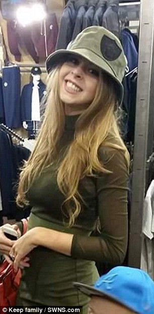 Năm 12 tuổi, sau một lần bị côn trùng đốt ở bàn tay, vết thương của Kirsty Keep lan rộng và có các dấu hiệu mệt mỏi. Các bác sĩ khi đó chẩn đoán Kirsty Keep mắc bệnh Lyme.