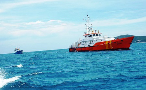 Trung tâm phối hợp tìm kiếm cứu nạn hàng hải Việt Nam (Vietnam MRCC) vẫn đang tích cực phối hợp cùng các đơn vị chức năng tìm kiếm 2 thuyền viên mất tích trong vụ chìm tàu trên biển Vũng Tàu.