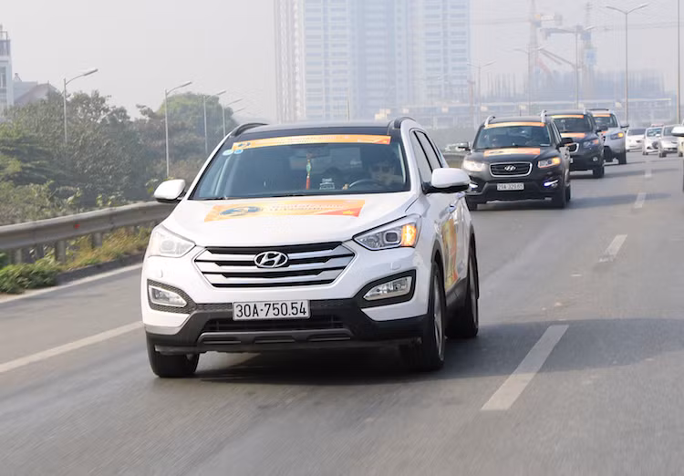 Sự kết nối giữa con người giữa con người chính là điều làm nên sự khác biệt của CLB SantaFe Việt Nam. Trong đó, chiếc xe đóng vai trò là "cầu nối" gắn bó yêu thương của cả gia đình, cũng như giúp các thành viên mở rộng quan hệ và làm quen, chia sẻ niềm đam mê của mình với những chủ xe Santa Fe khác.