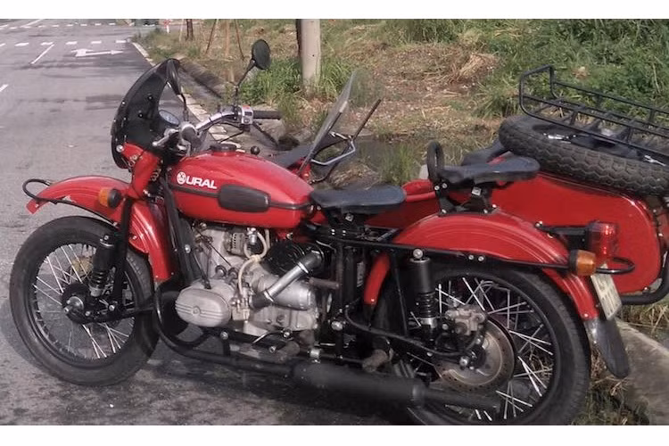 Sau khi được phục chế và nâng cấp, chiếc xe môtô 3 bánh Ural đời cũ đã được người chơi xe Việt "thổi sức sống mới" trở nên tin cậy và an toàn hơn trên mọi cung đường.