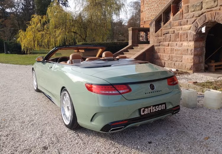 Tại châu Âu, một chiếc Mercedes S500 Cabriolet độ gói Carlsson Diospyros có giá khởi điểm từ 214.000 Euro chưa tính thuế VAT (tương đương 5,1 tỷ đồng). Tuy nhiên nếu như trang bị "full option", chiếc xe có thể đạt tới 336.000 Euro (8 tỷ đồng) - tương đương với siêu xe sang mui trần Maybach S650 Cabrio từ chính Mercedes.