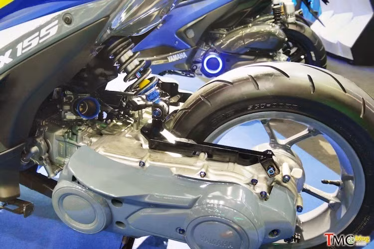 Cung cấp sức mạnh cho xe vẫn là là khối động cơ Bluecore 155 cc 1 xi-lanh SOHC làm mát bằng chất lỏng với các công nghệ hiện đại như phụ nhiên liệu điện tử, hệ thống điều khiển van biến thiên, lòng xi-lanh bằng hợp kim DiASil... với công suất 15 mã lực và mô-men xoắn cực đại 14,4 Nm.