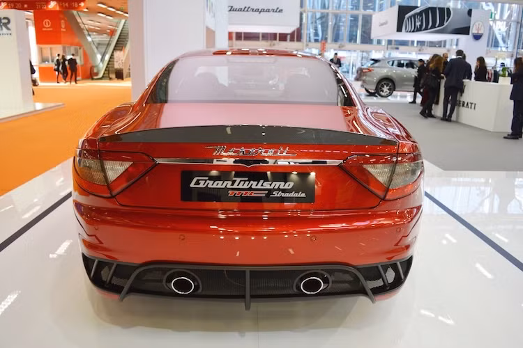 Tại thị trường Anh Quốc, giá của mỗi chiếc GranTurismo MC Stradale Centennial Edition là 118.865 Bảng (tương đương 3,38 tỷ đồng). Ở các nước châu Âu khác, do chênh lệch tỷ giá và các chính sách thuế khác nhau, chiếc xe sẽ rẻ hơn một chút.