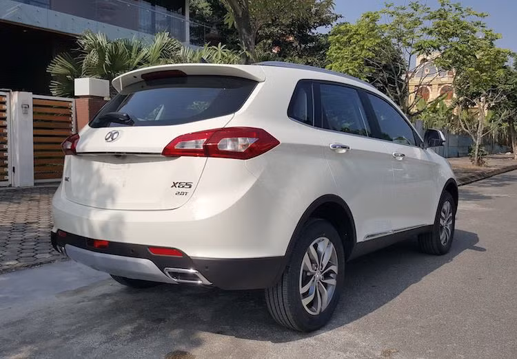 Mặc dù có trang bị rất hấp dẫn nhưng cũng như nhiều mẫu xe ôtô Trung Quốc khác, độ bền của XG5 tại điều kiện Việt Nam vẫn chưa được kiểm chứng. Ngoài ra, việc thương hiệu xe vẫn còn mới, đến từ Trung Quốc và mạng lý đại lý, trạm sửa chữa nghèo nàn trên khắp cả nước cũng là những yếu tố khiến người tiêu dùng chưa "mặn mà" với XG5.