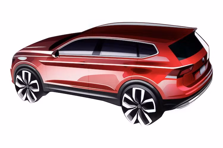 Tại triển lãm ôtô Detroit trong tháng 1/2017, Volkswagen sẽ chính thức ra mắt Tiguan Allspace. Tuy nhiên do phiên bản 5 cửa của xe không được bán tại thị trường Mỹ nên nó sẽ chỉ được gọi là Tiguan.