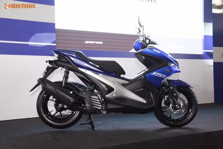 Tuy nhiên, theo ý kiến của những người yêu xe nói riêng và người tiêu dùng nói chung trên các mạng xã hội hay diễn đàn về xe, NVX đã nhận được cả những lời khen lẫn lời chê. Tham khảo từ các ý kiến này và phân tích kỹ hơn, có thể thấy NVX thực sự là một mẫu xe "lạ" tại thị trường Việt Nam, khiến thành công của nó vẫn còn là một dấu hỏi?