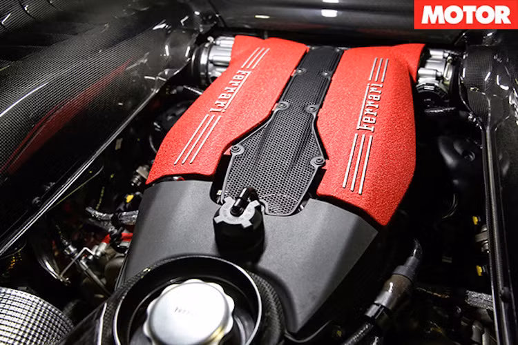 Giống như 488 Spider, Ferrari J50 mui trần cũng sở hữu động cơ V8 3.8l tăng áp kép đi kèm với hộp số ly hợp kép 7 cấp và hệ dẫn động cầu sau. Tuy nhiên công suất của xe đã tăng thêm 20 mã lực - đạt 680 mã lực nên nhiều khả năng J50 sẽ có thời gian tăng tốc từ 0-100 km/h nhanh hơn cùng tốc độ tối đa lớn hơn.