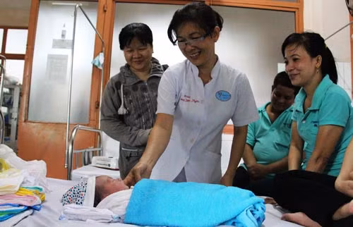 Be trai so sinh dep nhu thien than bi bo truoc cong chua-Hinh-6