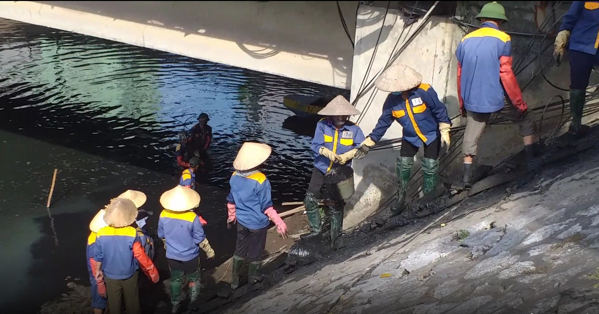 Đây là hoạt động thường niên nhằm giảm bớt ô nhiễm sông Tô Lịch.