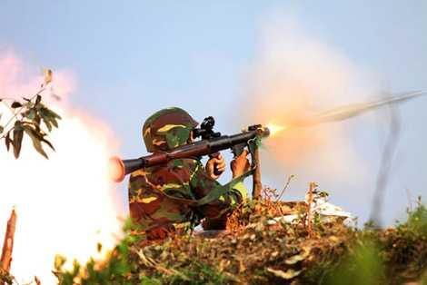 Với ưu điểm là rẻ, hiệu quả và dễ sử dụng, RPG-7 và các loại súng chống tăng dòng RPG đã gây ra rất nhiều thương vong trong 70 năm kể từ khi chúng ra đời tới nay. Nguồn ảnh: VTC. 