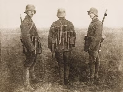 Lính lựu đạn. Nguồn ảnh: World.